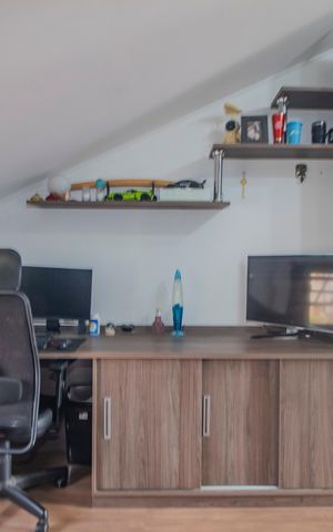 Casa de condomínio à venda com 100m², 3 quartos e 1 vaga Casa de condomínio à venda com 100m², 3 quartos e 1 vagaSala 2