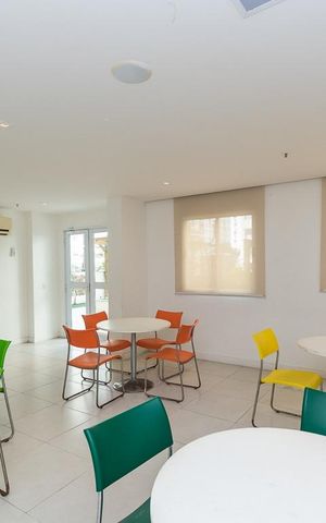 Apartamento à venda com 64m², 3 quartos e 1 vaga Apartamento à venda com 64m², 3 quartos e 1 vagaÁrea comum - Salão de festas infantil