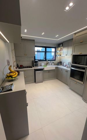Apartamento à venda com 203m², 3 quartos e 4 vagas