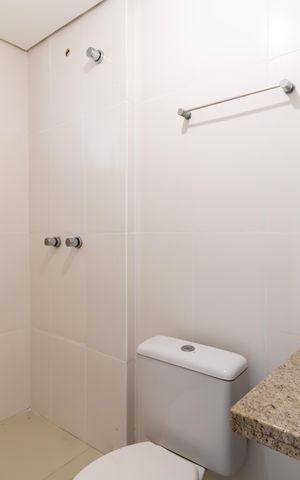 Apartamento à venda com 58m², 2 quartos e 1 vaga Apartamento à venda com 58m², 2 quartos e 1 vagaBanheiro da Suíte