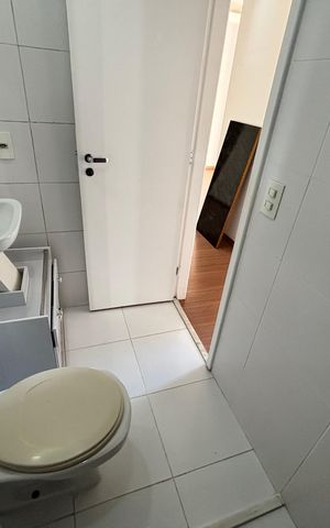 Apartamento à venda com 52m², 2 quartos e 1 vaga Apartamento à venda com 52m², 2 quartos e 1 vagaBanheiro 1