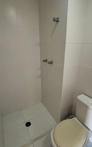 Apartamento à venda com 52m², 2 quartos e 1 vaga Apartamento à venda com 52m², 2 quartos e 1 vagaBanheiro 1