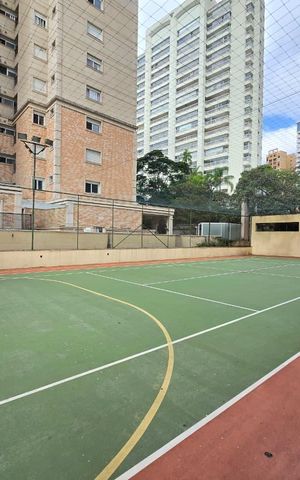 Apartamento à venda com 221m², 3 quartos e 4 vagasQuadra Esportiva