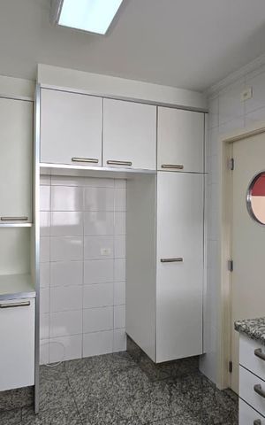 Apartamento à venda com 221m², 3 quartos e 4 vagasCozinha 