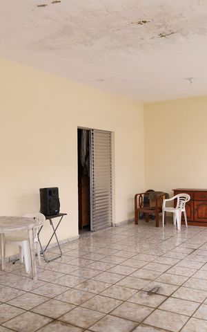 Casa à venda com 200m², 3 quartos e 3 vagasVaranda 1