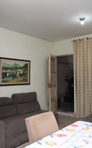 Casa à venda com 200m², 3 quartos e 3 vagasSala