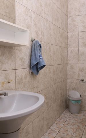 Casa à venda com 200m², 3 quartos e 3 vagasBanheiro 2