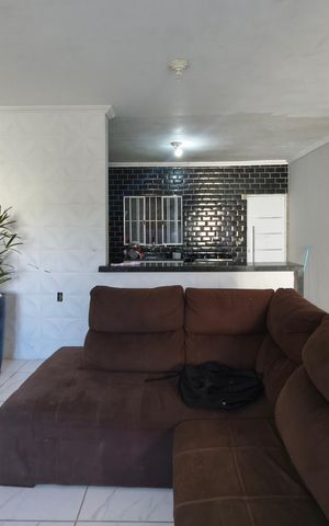 Casa à venda com 250m², 2 quartos e sem vaga Casa à venda com 250m², 2 quartos e sem vagaSala