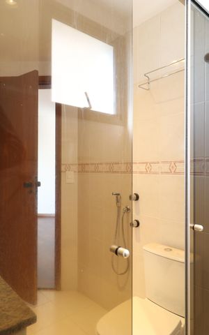 Apartamento para alugar com 237m², 3 quartos e 4 vagasBanheiro da Suíte