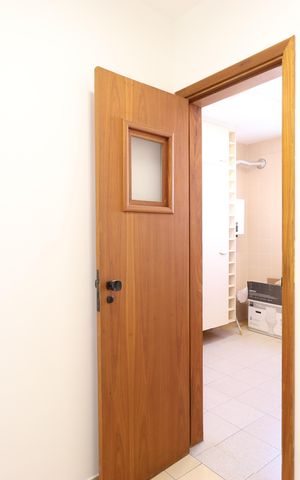Apartamento para alugar com 237m², 3 quartos e 4 vagasDetalhe
