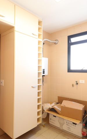 Apartamento para alugar com 237m², 3 quartos e 4 vagasÁrea de Serviço