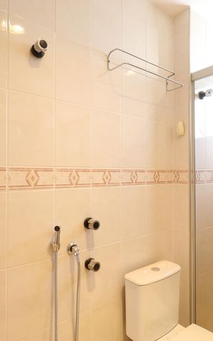 Apartamento para alugar com 237m², 3 quartos e 4 vagasBanheiro da Suíte