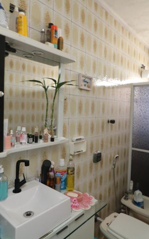 Casa à venda com 162m², 4 quartos e 5 vagasBanheiro