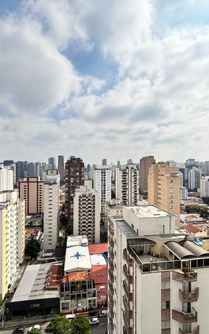 Apartamento à venda com 152m², 3 quartos e 2 vagas Apartamento à venda com 152m², 3 quartos e 2 vagasVista