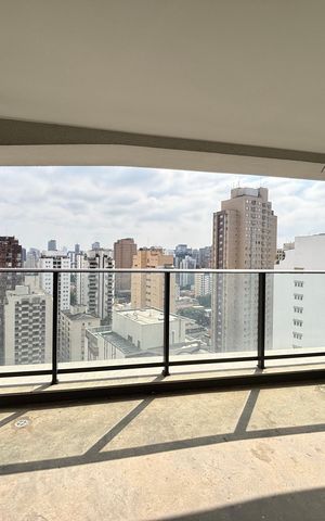 Apartamento à venda com 152m², 3 quartos e 2 vagas Apartamento à venda com 152m², 3 quartos e 2 vagasVaranda