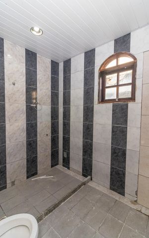 Casa à venda com 150m², 3 quartos e 3 vagas Casa à venda com 150m², 3 quartos e 3 vagasBanheiro da Suíte
