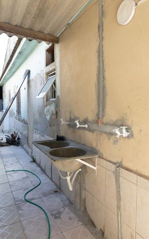 Casa à venda com 150m², 3 quartos e 3 vagas Casa à venda com 150m², 3 quartos e 3 vagasQuintal