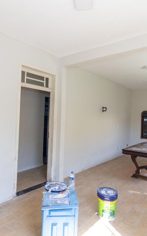 Casa à venda com 150m², 3 quartos e 3 vagas Casa à venda com 150m², 3 quartos e 3 vagasSala