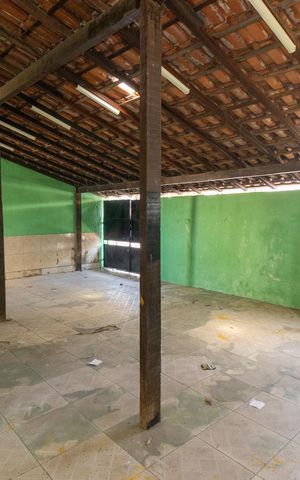 Casa à venda com 150m², 3 quartos e 3 vagas Casa à venda com 150m², 3 quartos e 3 vagasGaragem