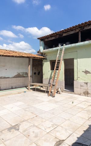 Casa à venda com 150m², 3 quartos e 3 vagas Casa à venda com 150m², 3 quartos e 3 vagasQuintal