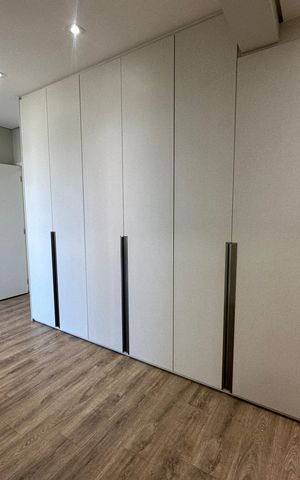 Apartamento para alugar com 228m², 3 quartos e 4 vagas Apartamento para alugar com 228m², 3 quartos e 4 vagasCloset da suíte 3