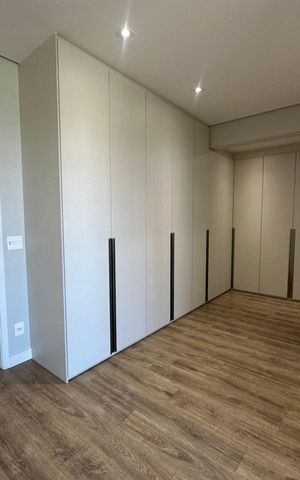 Apartamento para alugar com 228m², 3 quartos e 4 vagas Apartamento para alugar com 228m², 3 quartos e 4 vagasCloset da suíte 3