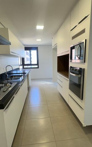 Apartamento para alugar com 228m², 3 quartos e 4 vagas Apartamento para alugar com 228m², 3 quartos e 4 vagasCozinha