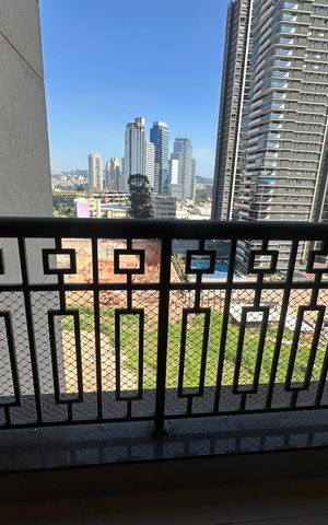 Apartamento para alugar com 228m², 3 quartos e 4 vagas Apartamento para alugar com 228m², 3 quartos e 4 vagasVaranda