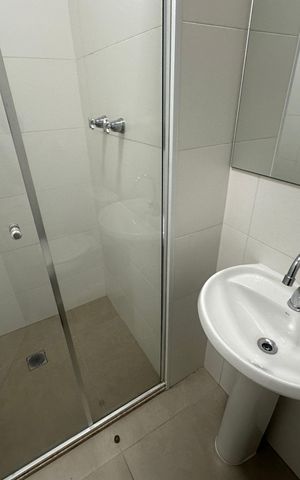Apartamento para alugar com 228m², 3 quartos e 4 vagas Apartamento para alugar com 228m², 3 quartos e 4 vagasBanheiro de serviço