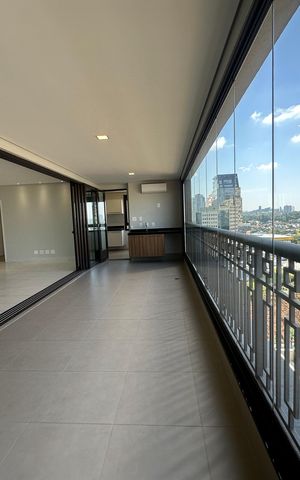 Apartamento para alugar com 228m², 3 quartos e 4 vagas Apartamento para alugar com 228m², 3 quartos e 4 vagasVaranda da Sala
