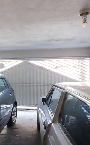 Casa à venda com 220m², 2 quartos e 2 vagasGaragem