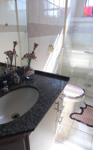 Apartamento à venda com 265m², 4 quartos e 3 vagasBanheiro social