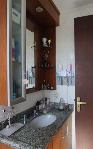 Apartamento à venda com 265m², 4 quartos e 3 vagasBanheiro da suíte