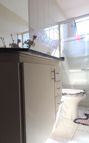 Apartamento à venda com 265m², 4 quartos e 3 vagasBanheiro social