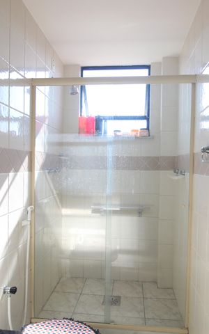 Apartamento à venda com 265m², 4 quartos e 3 vagasBanheiro social