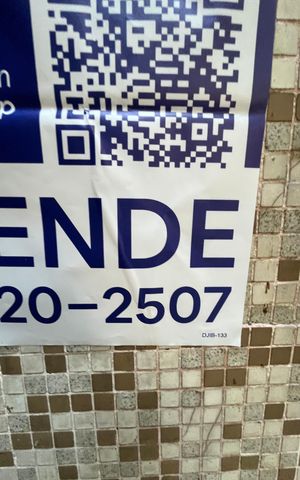 Apartamento à venda com 250m², 3 quartos e 2 vagas Apartamento à venda com 250m², 3 quartos e 2 vagasPlaca