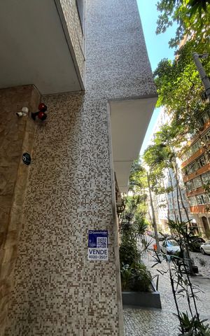 Apartamento à venda com 250m², 3 quartos e 2 vagas Apartamento à venda com 250m², 3 quartos e 2 vagasFachada