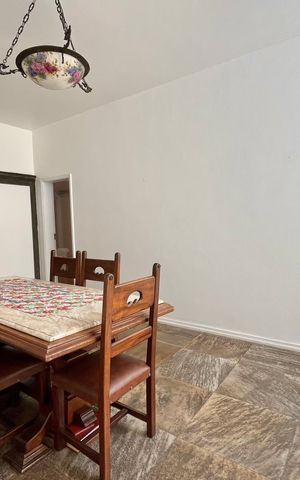 Apartamento à venda com 250m², 3 quartos e 2 vagas Apartamento à venda com 250m², 3 quartos e 2 vagasSala de Jantar