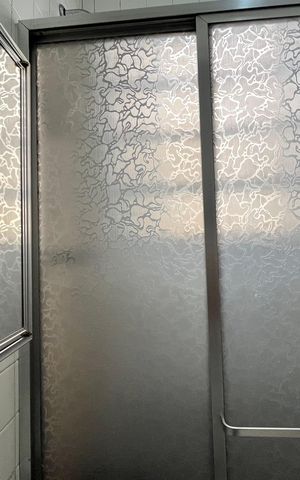 Apartamento à venda com 250m², 3 quartos e 2 vagas Apartamento à venda com 250m², 3 quartos e 2 vagasBanheiro de serviço