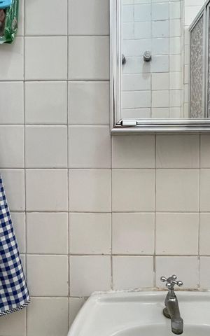 Apartamento à venda com 250m², 3 quartos e 2 vagas Apartamento à venda com 250m², 3 quartos e 2 vagasBanheiro de serviço