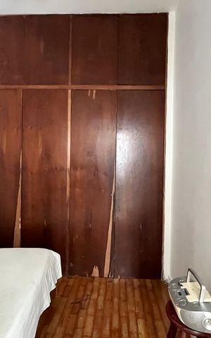 Apartamento à venda com 250m², 3 quartos e 2 vagas Apartamento à venda com 250m², 3 quartos e 2 vagasQuarto de Serviço 2