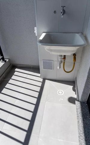 Apartamento à venda com 38m², 2 quartos e sem vaga Apartamento à venda com 38m², 2 quartos e sem vagaVaranda
