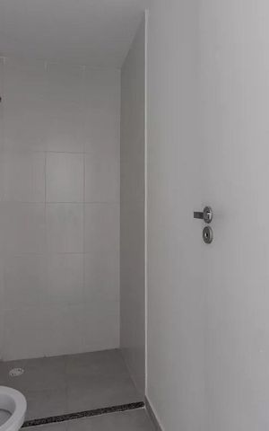 Apartamento à venda com 38m², 2 quartos e sem vaga Apartamento à venda com 38m², 2 quartos e sem vagaBanheiro