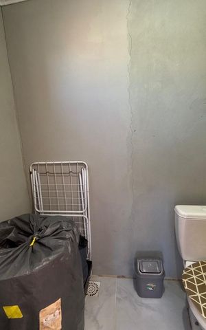 Casa à venda com 100m², 2 quartos e 2 vagas Casa à venda com 100m², 2 quartos e 2 vagasLavabo