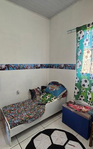 Casa à venda com 100m², 2 quartos e 2 vagas Casa à venda com 100m², 2 quartos e 2 vagasQuarto