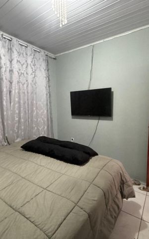 Casa à venda com 100m², 2 quartos e 2 vagas Casa à venda com 100m², 2 quartos e 2 vagasSuíte