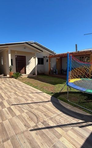 Casa à venda com 100m², 2 quartos e 2 vagas Casa à venda com 100m², 2 quartos e 2 vagasÁrea comum