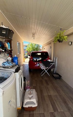 Casa à venda com 100m², 2 quartos e 2 vagas Casa à venda com 100m², 2 quartos e 2 vagasÁrea de serviço