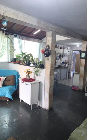 Casa à venda com 525m², 4 quartos e 3 vagasSala
