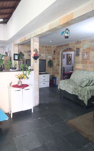 Casa à venda com 525m², 4 quartos e 3 vagasSala
